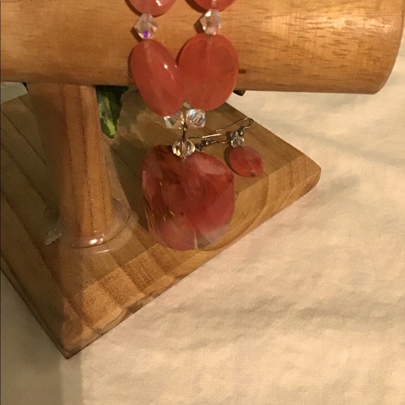 Marble necklace and earrings set - Picture 6 of 7